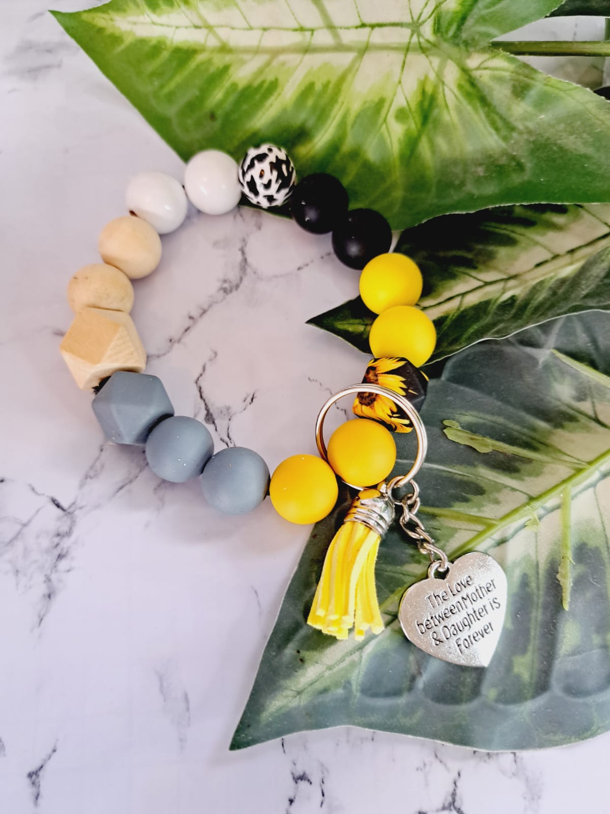 A Love Between a Mother and Daughter Bracelet Keychain